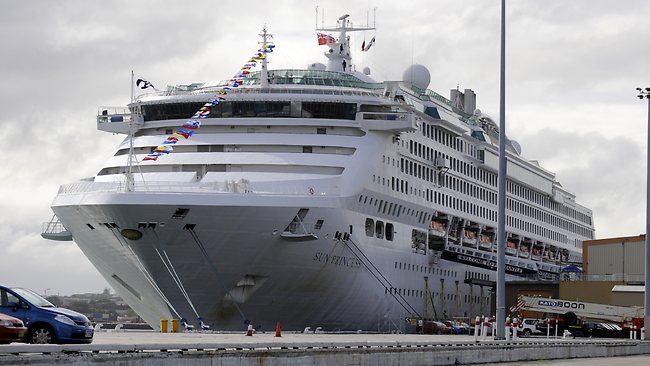 Read more about the article Lombok welcomes Sun Princess cruise ship passengers